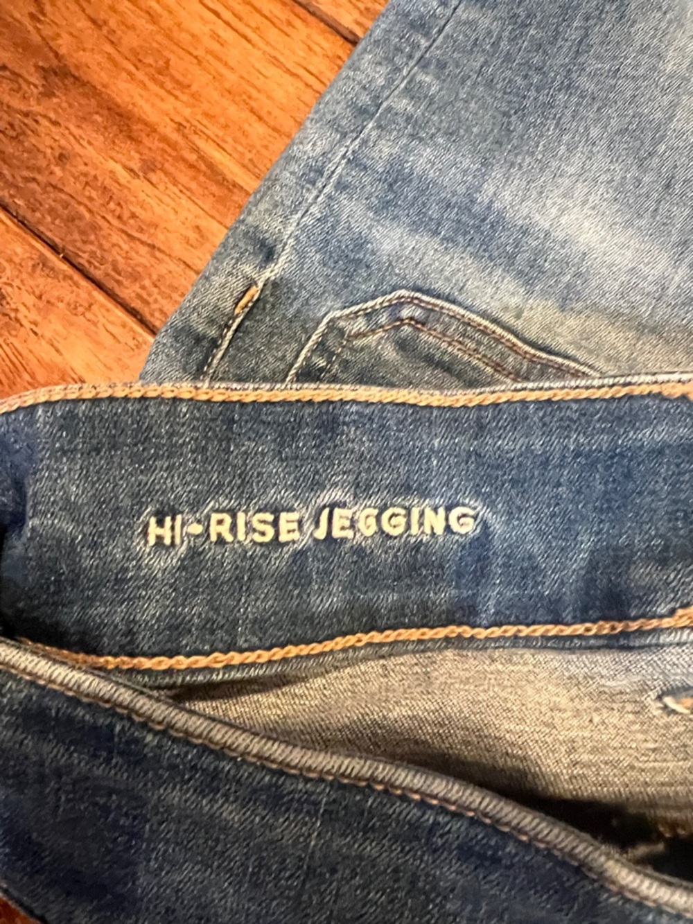 American Eagle Jeans, Next Level Stretch Hi-Rise Jeggings Size 8 - Picture 5 of 9